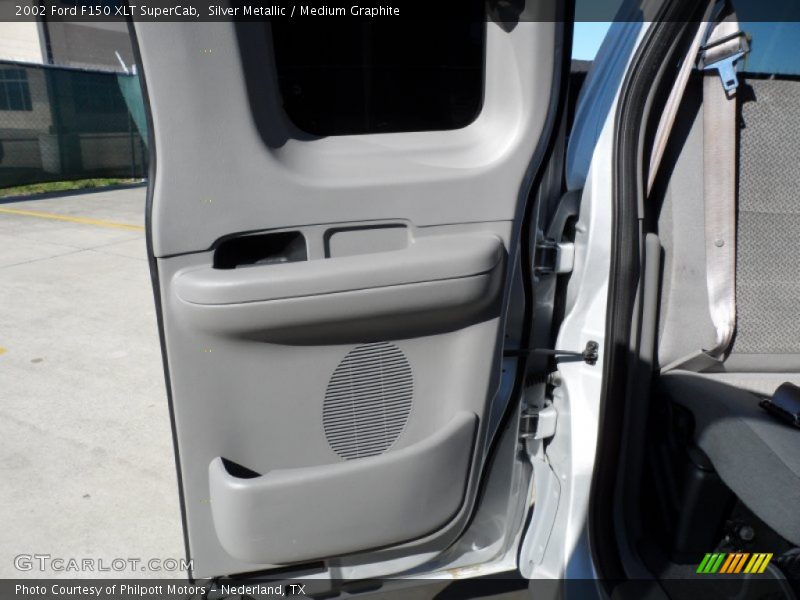 Silver Metallic / Medium Graphite 2002 Ford F150 XLT SuperCab