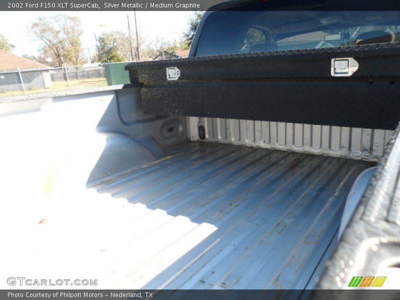 Silver Metallic / Medium Graphite 2002 Ford F150 XLT SuperCab