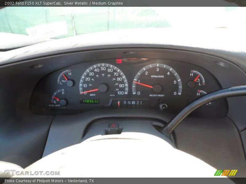Silver Metallic / Medium Graphite 2002 Ford F150 XLT SuperCab
