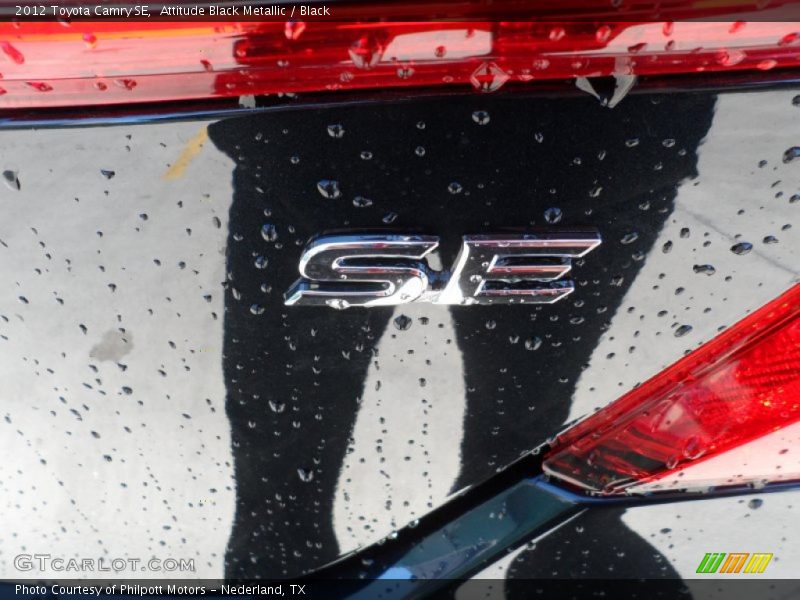 Attitude Black Metallic / Black 2012 Toyota Camry SE