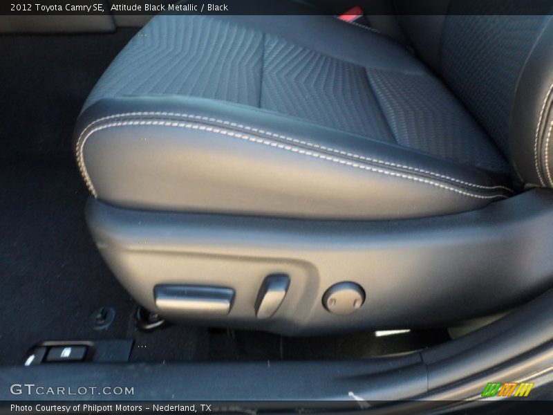 Attitude Black Metallic / Black 2012 Toyota Camry SE