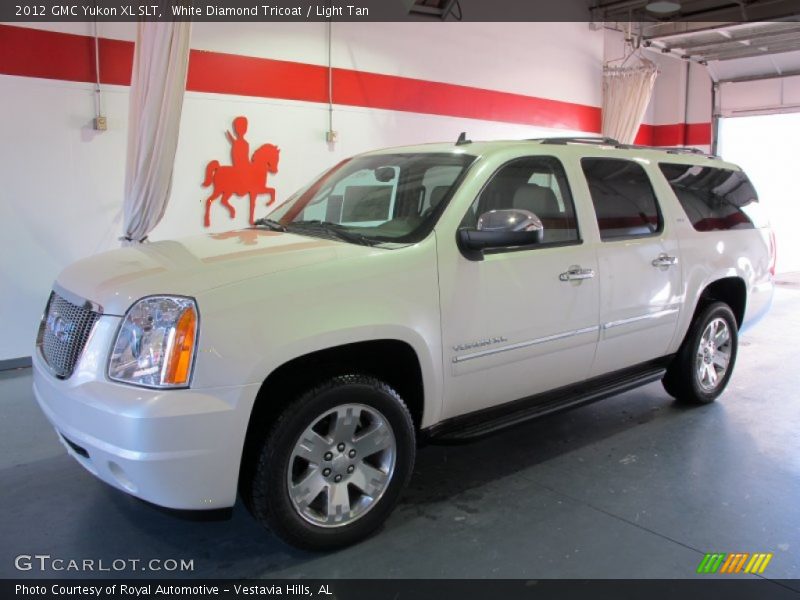 White Diamond Tricoat / Light Tan 2012 GMC Yukon XL SLT