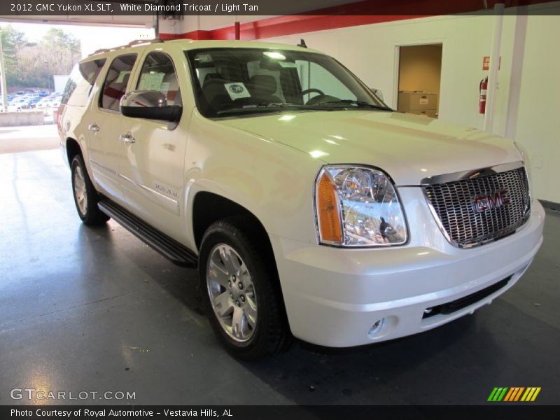 White Diamond Tricoat / Light Tan 2012 GMC Yukon XL SLT
