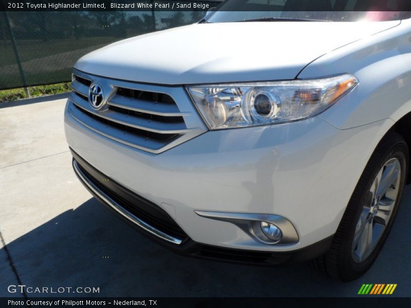 Blizzard White Pearl / Sand Beige 2012 Toyota Highlander Limited