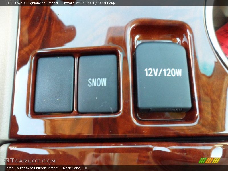 Blizzard White Pearl / Sand Beige 2012 Toyota Highlander Limited