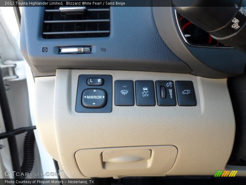 Blizzard White Pearl / Sand Beige 2012 Toyota Highlander Limited