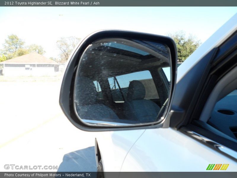 Blizzard White Pearl / Ash 2012 Toyota Highlander SE