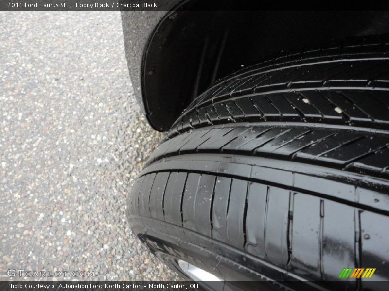 Ebony Black / Charcoal Black 2011 Ford Taurus SEL