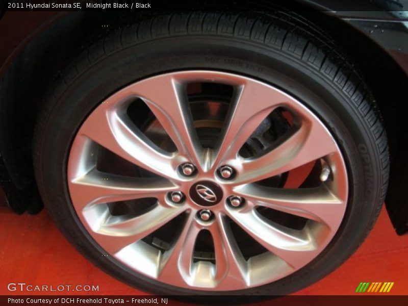 Midnight Black / Black 2011 Hyundai Sonata SE