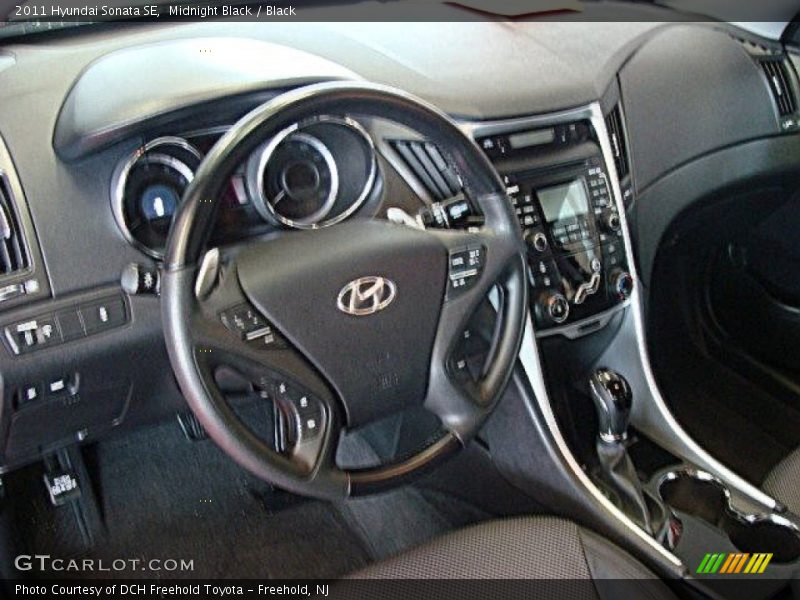 Midnight Black / Black 2011 Hyundai Sonata SE