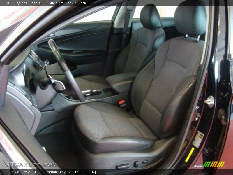 Midnight Black / Black 2011 Hyundai Sonata SE