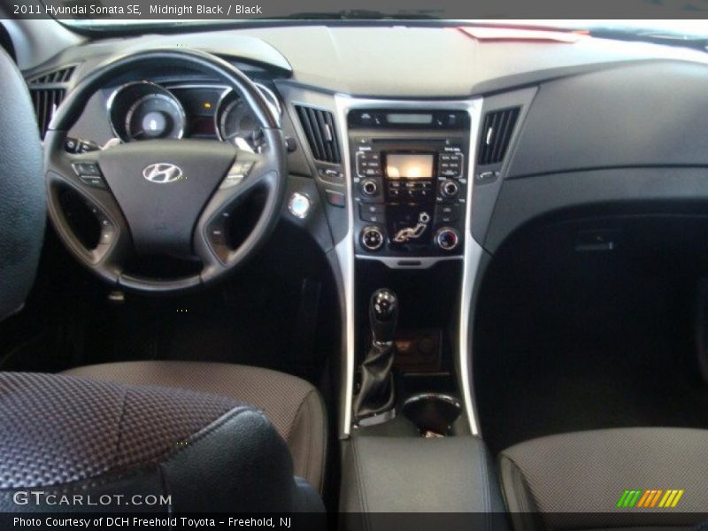 Midnight Black / Black 2011 Hyundai Sonata SE