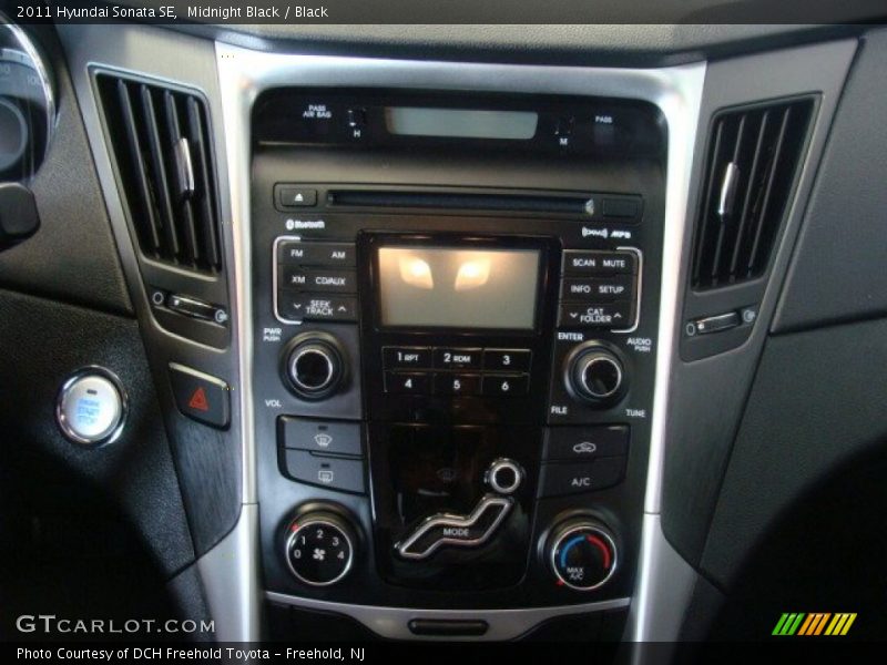 Midnight Black / Black 2011 Hyundai Sonata SE