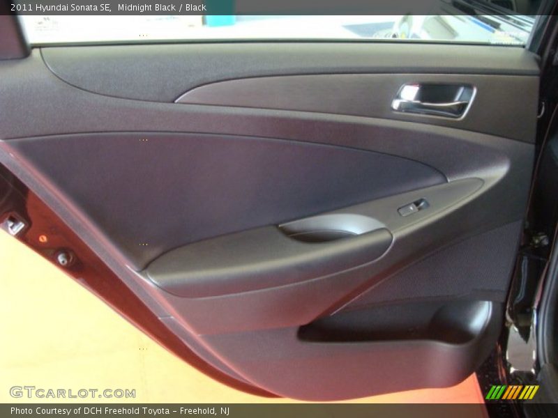 Midnight Black / Black 2011 Hyundai Sonata SE