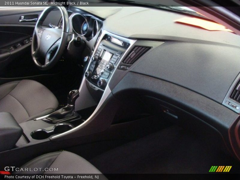 Midnight Black / Black 2011 Hyundai Sonata SE