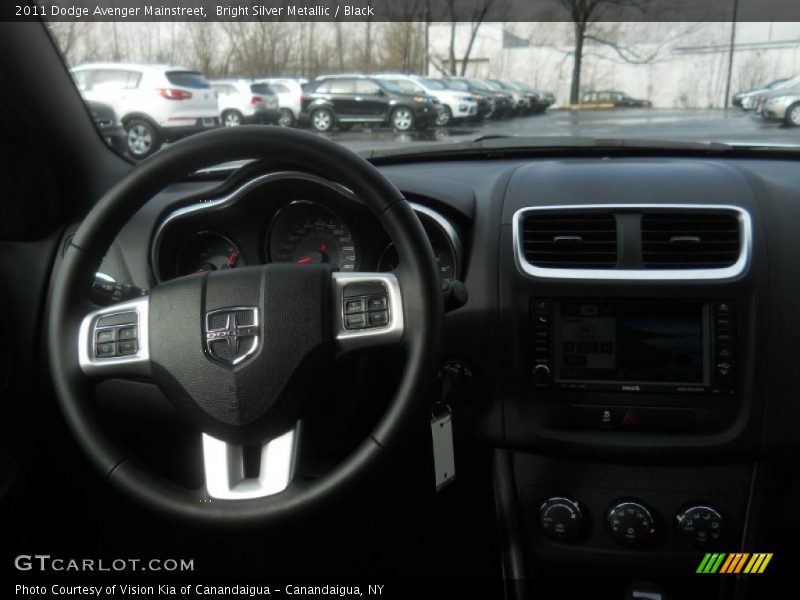 Bright Silver Metallic / Black 2011 Dodge Avenger Mainstreet