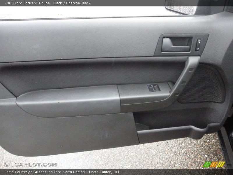 Black / Charcoal Black 2008 Ford Focus SE Coupe