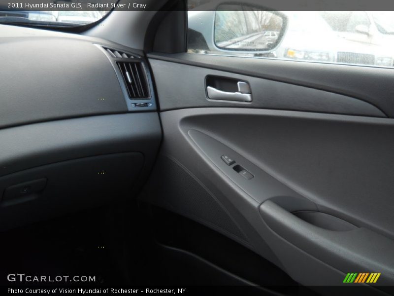 Radiant Silver / Gray 2011 Hyundai Sonata GLS