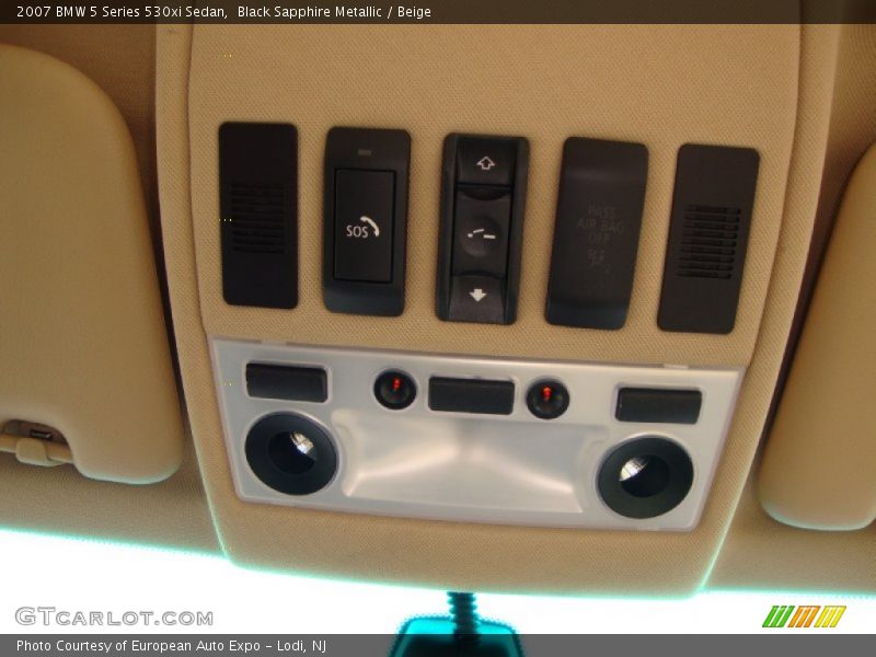 Controls of 2007 5 Series 530xi Sedan