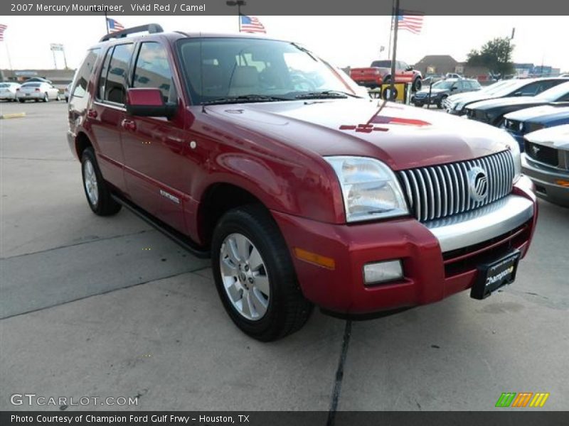 Vivid Red / Camel 2007 Mercury Mountaineer