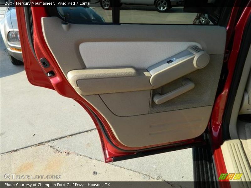 Door Panel of 2007 Mountaineer 