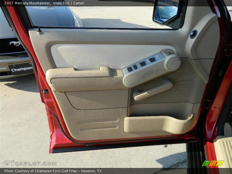 Door Panel of 2007 Mountaineer 