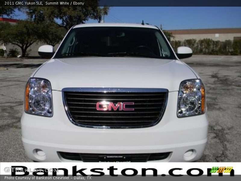 Summit White / Ebony 2011 GMC Yukon SLE