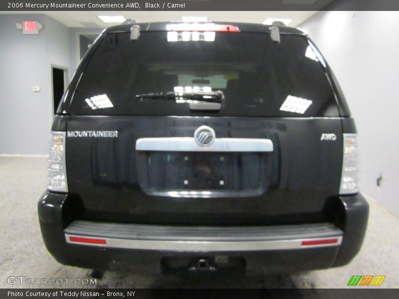 Black / Camel 2006 Mercury Mountaineer Convenience AWD