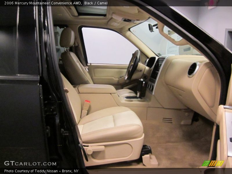 Black / Camel 2006 Mercury Mountaineer Convenience AWD