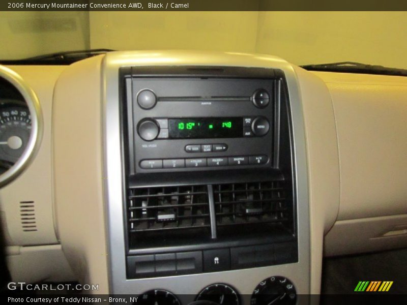 Black / Camel 2006 Mercury Mountaineer Convenience AWD