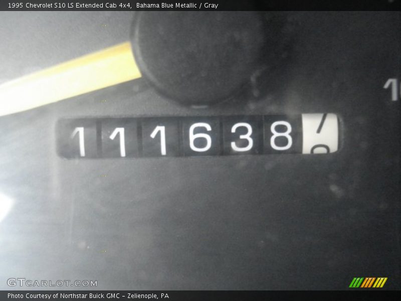 Bahama Blue Metallic / Gray 1995 Chevrolet S10 LS Extended Cab 4x4