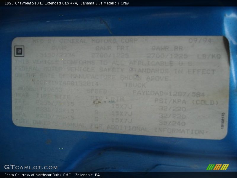 Bahama Blue Metallic / Gray 1995 Chevrolet S10 LS Extended Cab 4x4