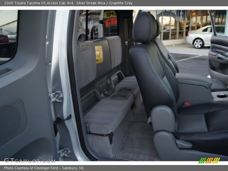 Silver Streak Mica / Graphite Gray 2006 Toyota Tacoma V6 Access Cab 4x4