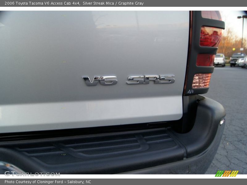 Silver Streak Mica / Graphite Gray 2006 Toyota Tacoma V6 Access Cab 4x4