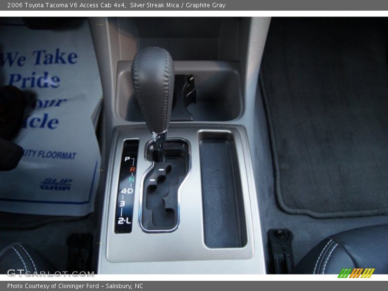  2006 Tacoma V6 Access Cab 4x4 5 Speed Automatic Shifter