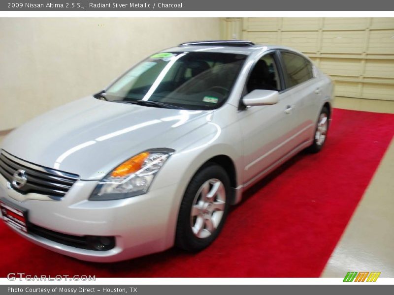 Radiant Silver Metallic / Charcoal 2009 Nissan Altima 2.5 SL