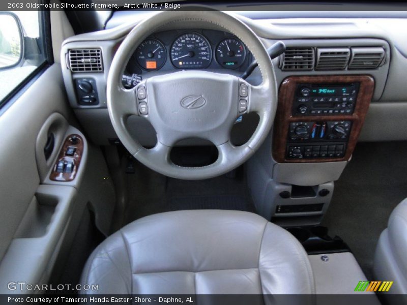 Arctic White / Beige 2003 Oldsmobile Silhouette Premiere