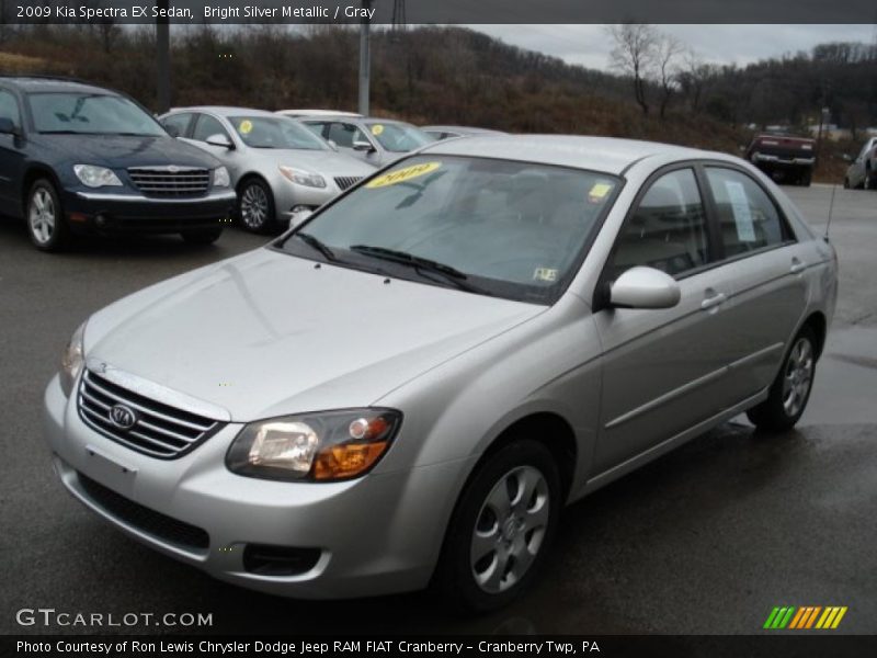 Bright Silver Metallic / Gray 2009 Kia Spectra EX Sedan
