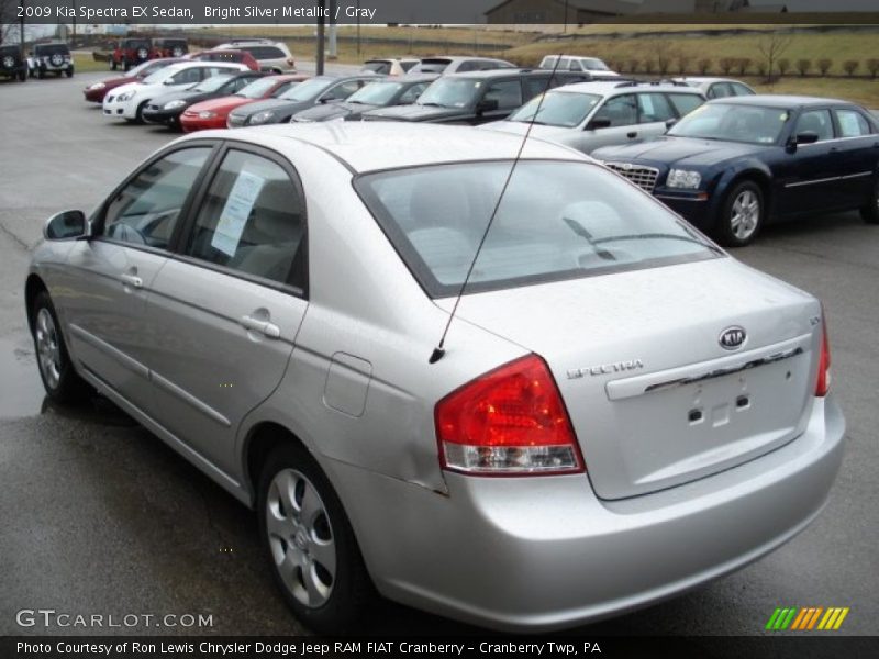 Bright Silver Metallic / Gray 2009 Kia Spectra EX Sedan