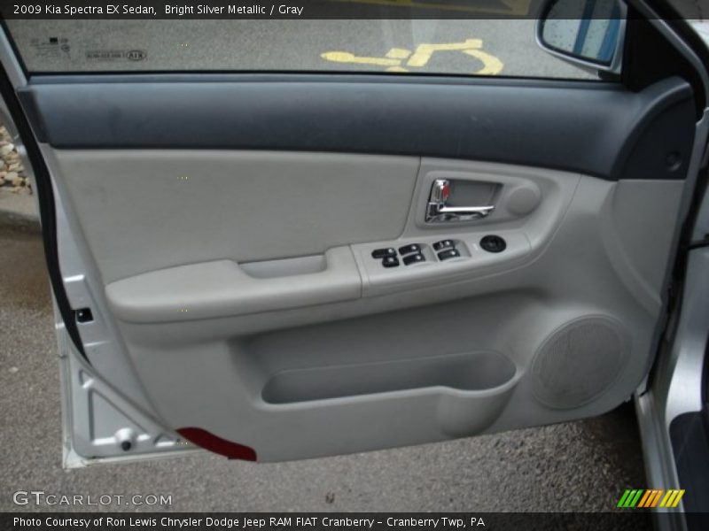 Bright Silver Metallic / Gray 2009 Kia Spectra EX Sedan