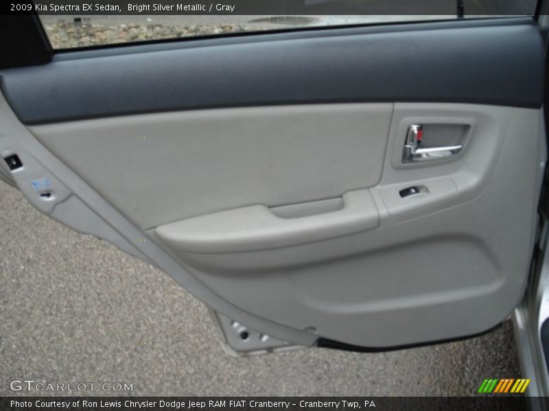 Bright Silver Metallic / Gray 2009 Kia Spectra EX Sedan