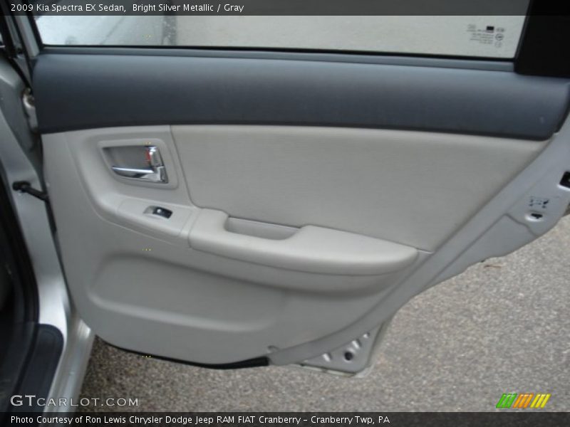 Bright Silver Metallic / Gray 2009 Kia Spectra EX Sedan