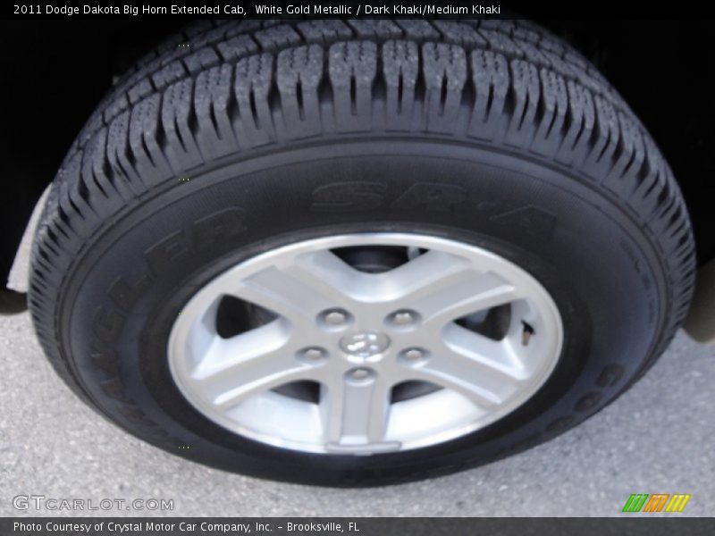 White Gold Metallic / Dark Khaki/Medium Khaki 2011 Dodge Dakota Big Horn Extended Cab