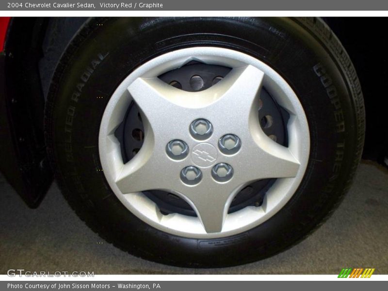 Victory Red / Graphite 2004 Chevrolet Cavalier Sedan