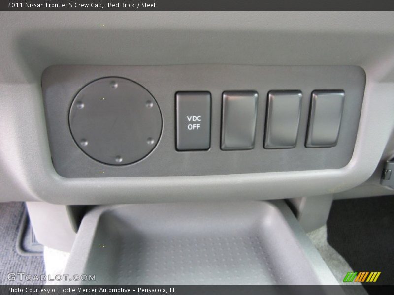 Red Brick / Steel 2011 Nissan Frontier S Crew Cab