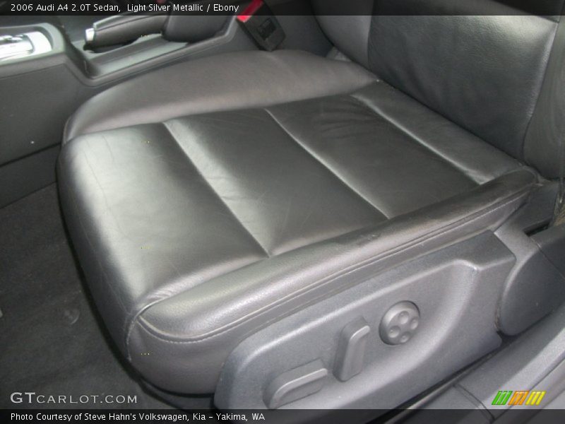 Light Silver Metallic / Ebony 2006 Audi A4 2.0T Sedan