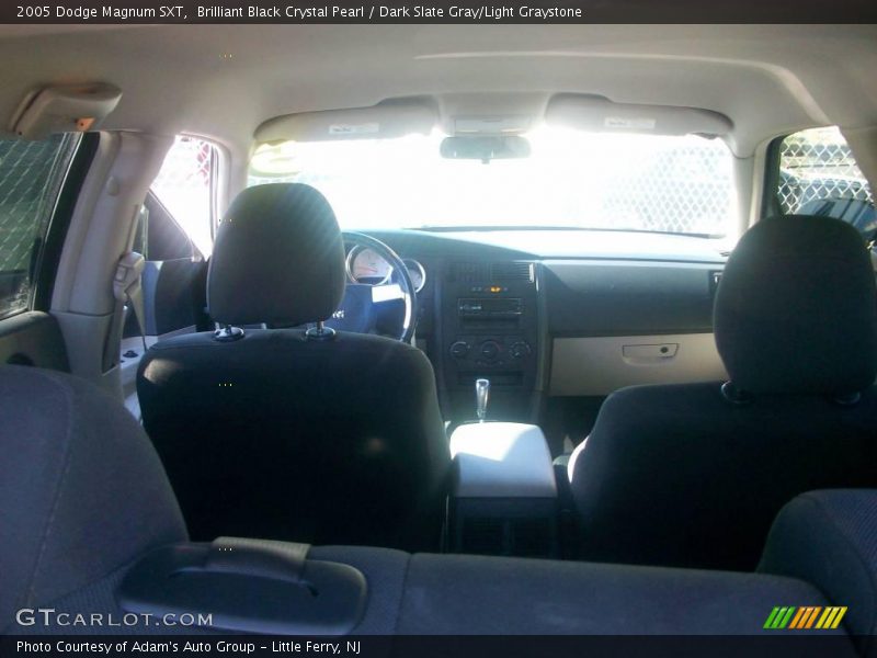 Brilliant Black Crystal Pearl / Dark Slate Gray/Light Graystone 2005 Dodge Magnum SXT
