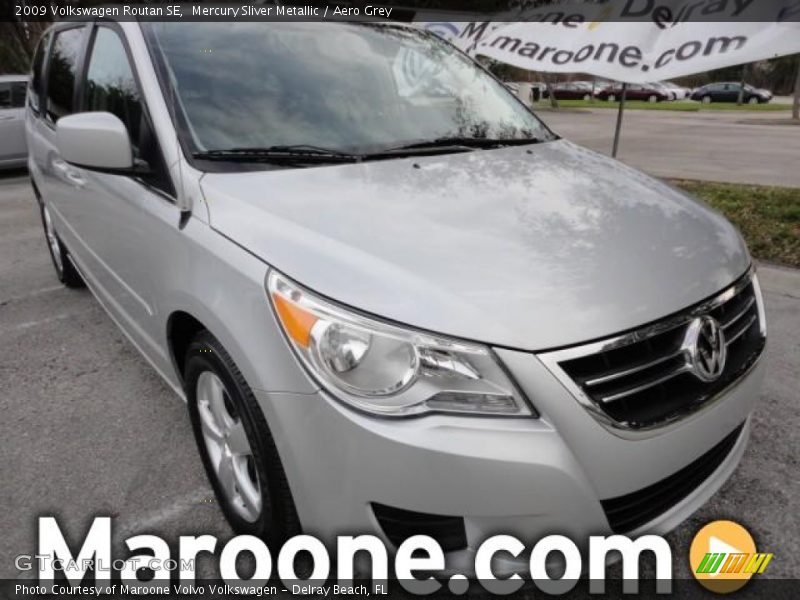 Mercury Sliver Metallic / Aero Grey 2009 Volkswagen Routan SE