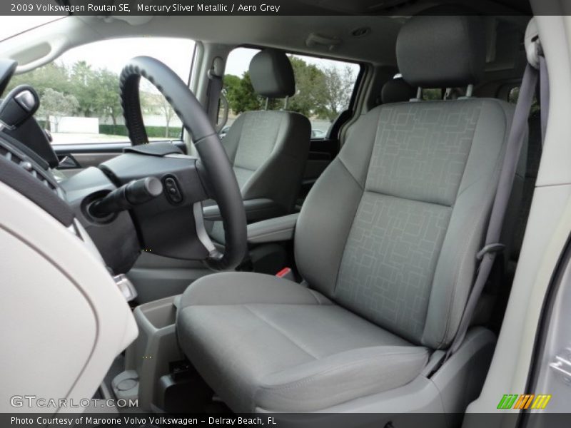 Mercury Sliver Metallic / Aero Grey 2009 Volkswagen Routan SE
