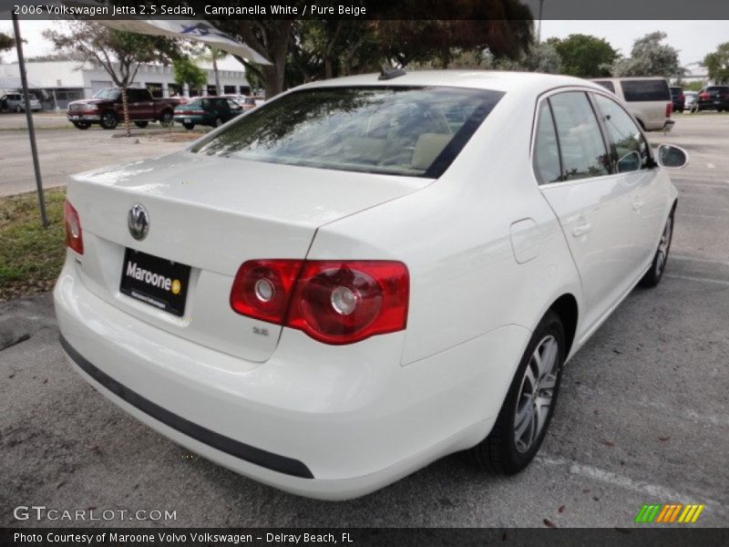 Campanella White / Pure Beige 2006 Volkswagen Jetta 2.5 Sedan